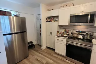 1780 NE 191st St, Miami, FL 33179 - Photo 6
