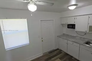 6241 Dawson St, Hollywood, FL 33023 - Photo 6