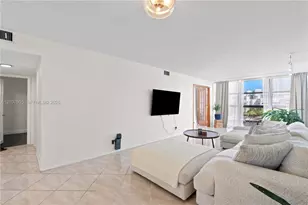 400 Leslie Dr, Hallandale Beach, FL 33009 - Photo 6