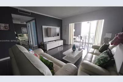 4001 Hillcrest Dr #1015, Hollywood, FL 33021 - Photo 6