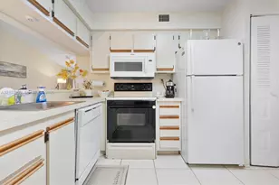 9203 SW 141st Pl, Miami, FL 33186 - Photo 6