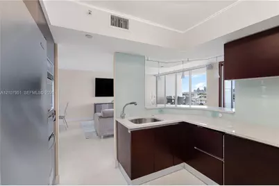 1900 Sunset Harbour Dr #2008, Miami Beach, FL 33139 - Photo 10
