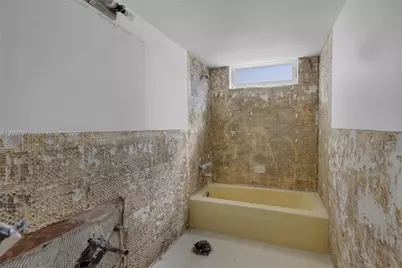 2910 Point East Dr #M108, Aventura, FL 33160 - Photo 10