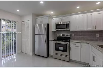 2701 SE 12th Pl #104, Homestead, FL 33035 - Photo 6