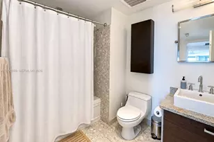 185 SW 7th St, Miami, FL 33130 - Photo 14