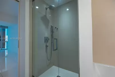 851 NE 1st Ave #205, Miami, FL 33132 - Photo 16