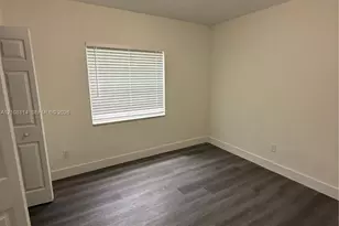 17451 NE 19th Ave, North Miami Beach, FL 33162 - Photo 12