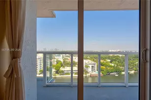 2457 Collins Ave, Miami Beach, FL 33140 - Photo 20