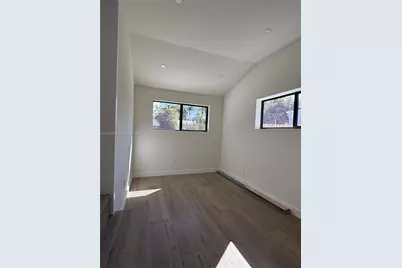 1929 SW 21st St #0, Miami, FL 33145 - Photo 18