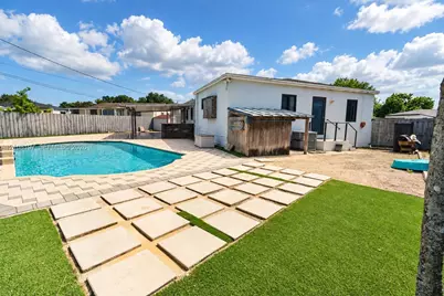 7501 SW 18th St, Miami, FL 33155 - Photo 10
