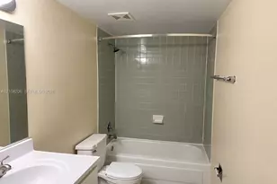 915 NW 1st Ave, Miami, FL 33136 - Photo 8