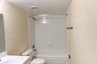 915 NW 1st Ave, Miami, FL 33136 - Photo 10