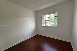 2641 NE 4th St, Homestead, FL 33033 - Photo 12