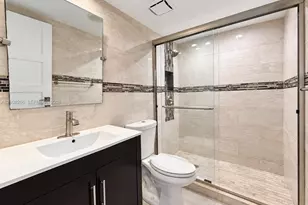 9350 Fontainebleau Blvd, Miami, FL 33172 - Photo 14