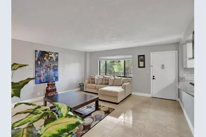 7466 Ashmont Cir #303, Tamarac, FL 33321 - Photo 10