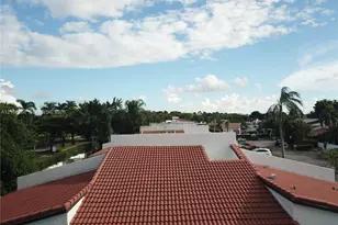 8292 NW 36th St, Sunrise, FL 33351 - Photo 2