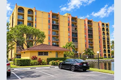 4717 NW 7th St #203-10, Miami, FL 33126 - Photo 2