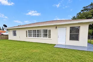 722 NW 7th Ave, Homestead, FL 33030 - Photo 2
