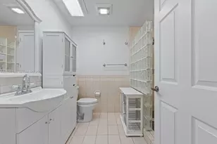 2530 SE 7th Pl, Homestead, FL 33033 - Photo 16
