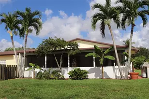 18901 SW 63rd St, Southwest Ranches, FL 33332 - Photo 4