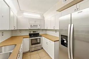 5263 SW 121st Ave, Cooper City, FL 33330 - Photo 8
