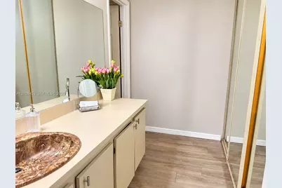 1801 NW 75th Ave #306, Plantation, FL 33313 - Photo 8