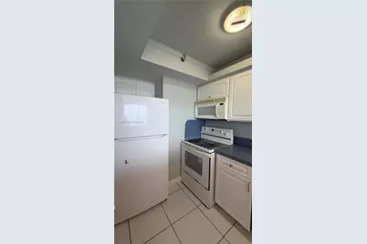 7601 E Treasure Dr #618, North Bay Village, FL 33141 - Photo 6