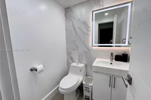 4200 Hillcrest Dr, Hollywood, FL 33021 - Photo 10