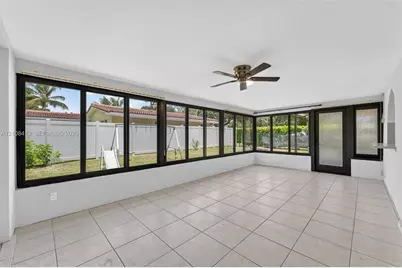 1109 SE 10th St, Deerfield Beach, FL 33441 - Photo 28