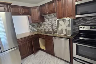 7320 NW 85th Ct, Tamarac, FL 33321 - Photo 2