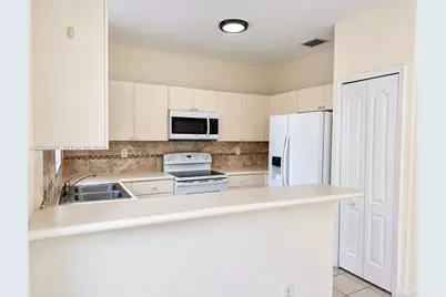 894 SW 149th Ct, Miami, FL 33194 - Photo 14