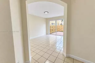 894 SW 149th Ct, Miami, FL 33194 - Photo 8