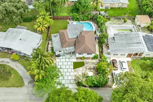 15015 NE 7th Ct, Miami, FL 33161 - Photo 58