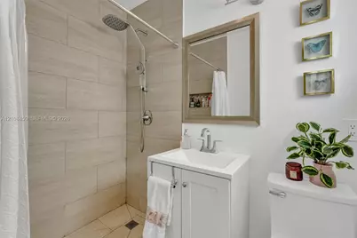 15015 NE 7th Ct, Miami, FL 33161 - Photo 32