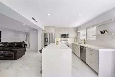 451 SW 38th Ter #1, Fort Lauderdale, FL 33312 - Photo 14