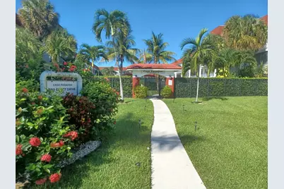 541 Blue Heron Dr #204, Hallandale Beach, FL 33009 - Photo 2