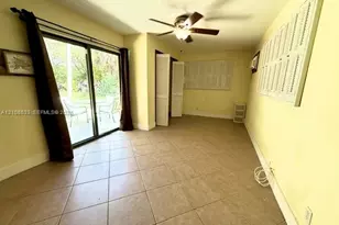 1124 NE 7th St, Hallandale Beach, FL 33009 - Photo 20