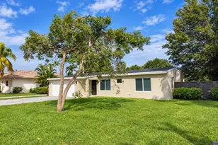 416 Bayberry Dr, Plantation, FL 33317 - Photo 2