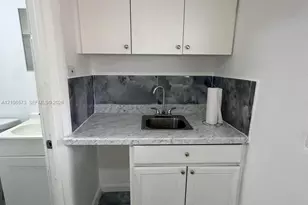 10430 NW 35th Pl, Miami, FL 33147 - Photo 2