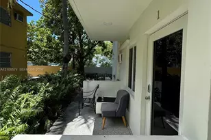 112 SW 11th Ave, Miami, FL 33130 - Photo 4