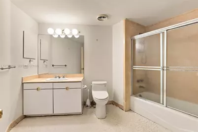 720 NE 69th St #21S, Miami, FL 33138 - Photo 16