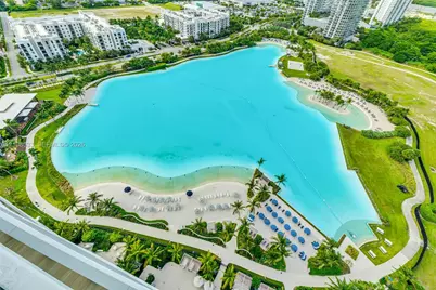 2411 Laguna Circle #2209+DEN, North Miami, FL 33181 - Photo 34