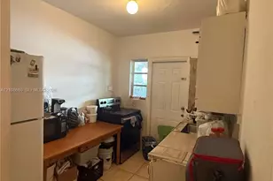 262 NE 111th St, Miami, FL 33161 - Photo 4