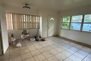 262 NE 111th St, Miami, FL 33161 - Photo 22