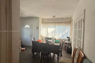 262 NE 111th St, Miami, FL 33161 - Photo 6