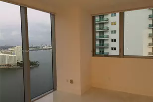 1300 Brickell Bay Dr, Miami, FL 33131 - Photo 12