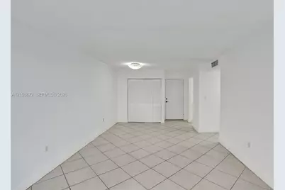 1735 W 60th St #M110, Hialeah, FL 33012 - Photo 10