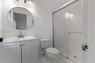 5541 NW 90th Terrace, Sunrise, FL 33351 - Photo 10