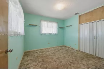 531 N 70th Way, Hollywood, FL 33024 - Photo 14