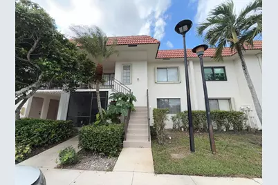 379 Lakeview Dr #205, Weston, FL 33326 - Photo 1